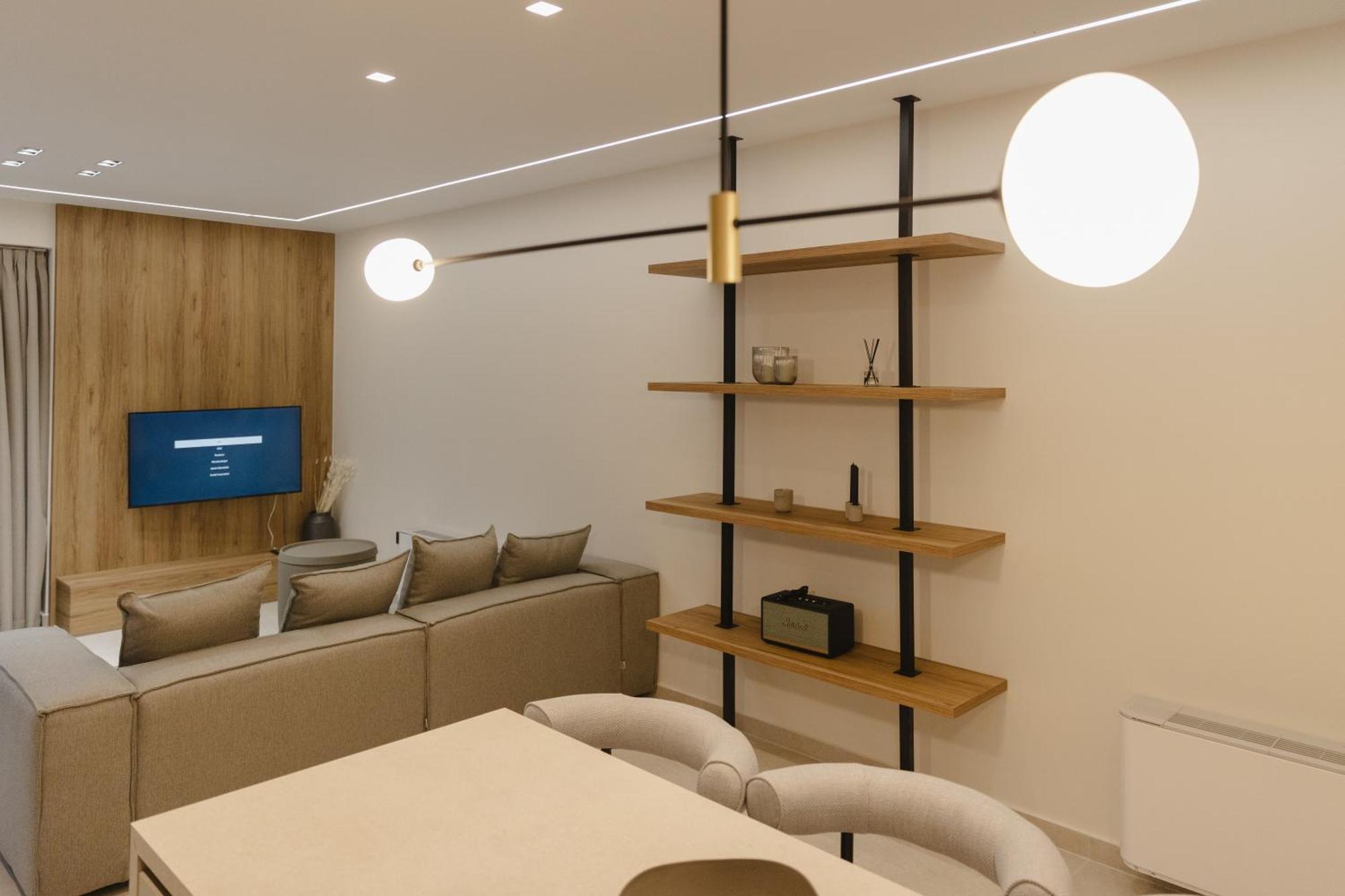 Villa Destino Residencies *